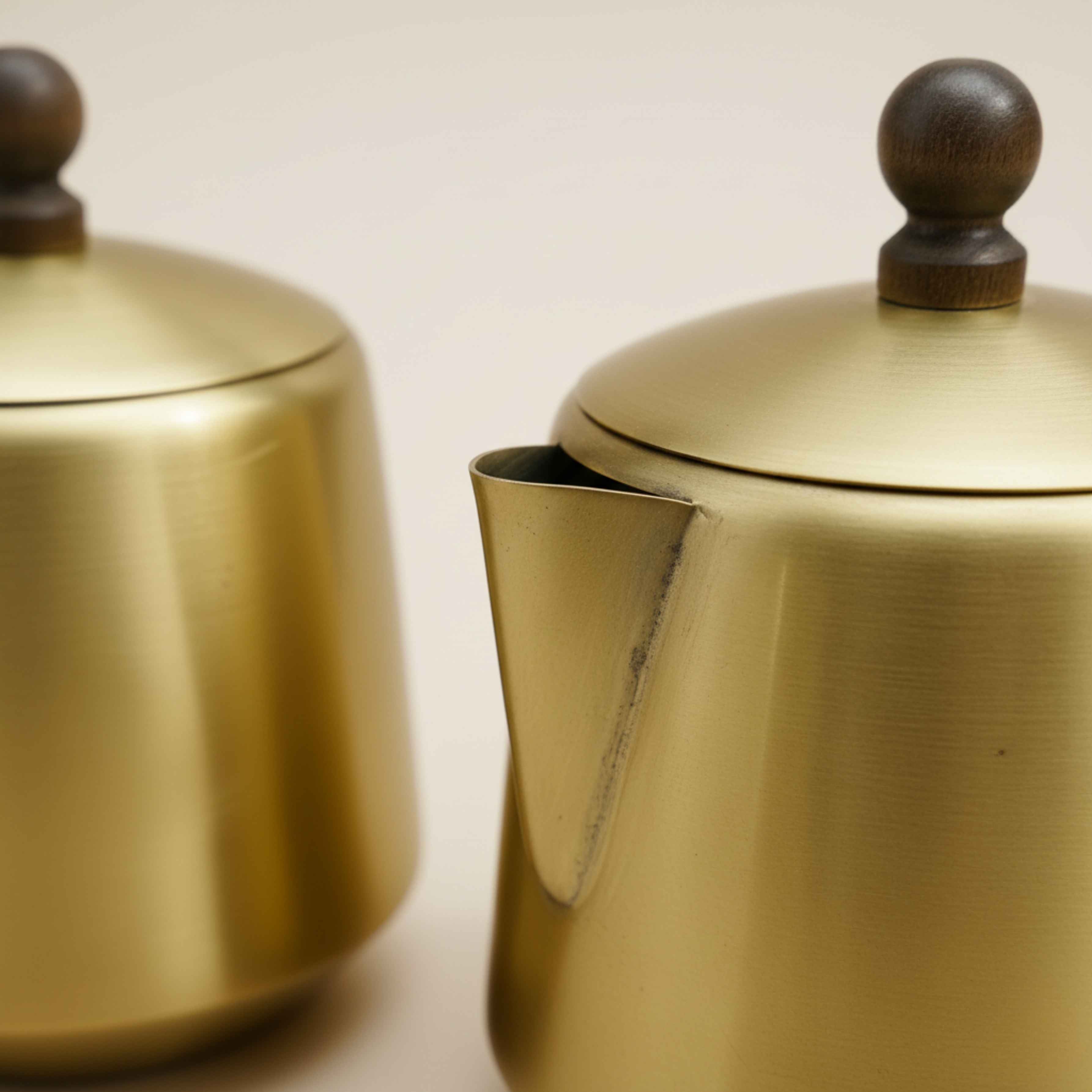 PITAL (BRASS) MILK AND SUGAR POT